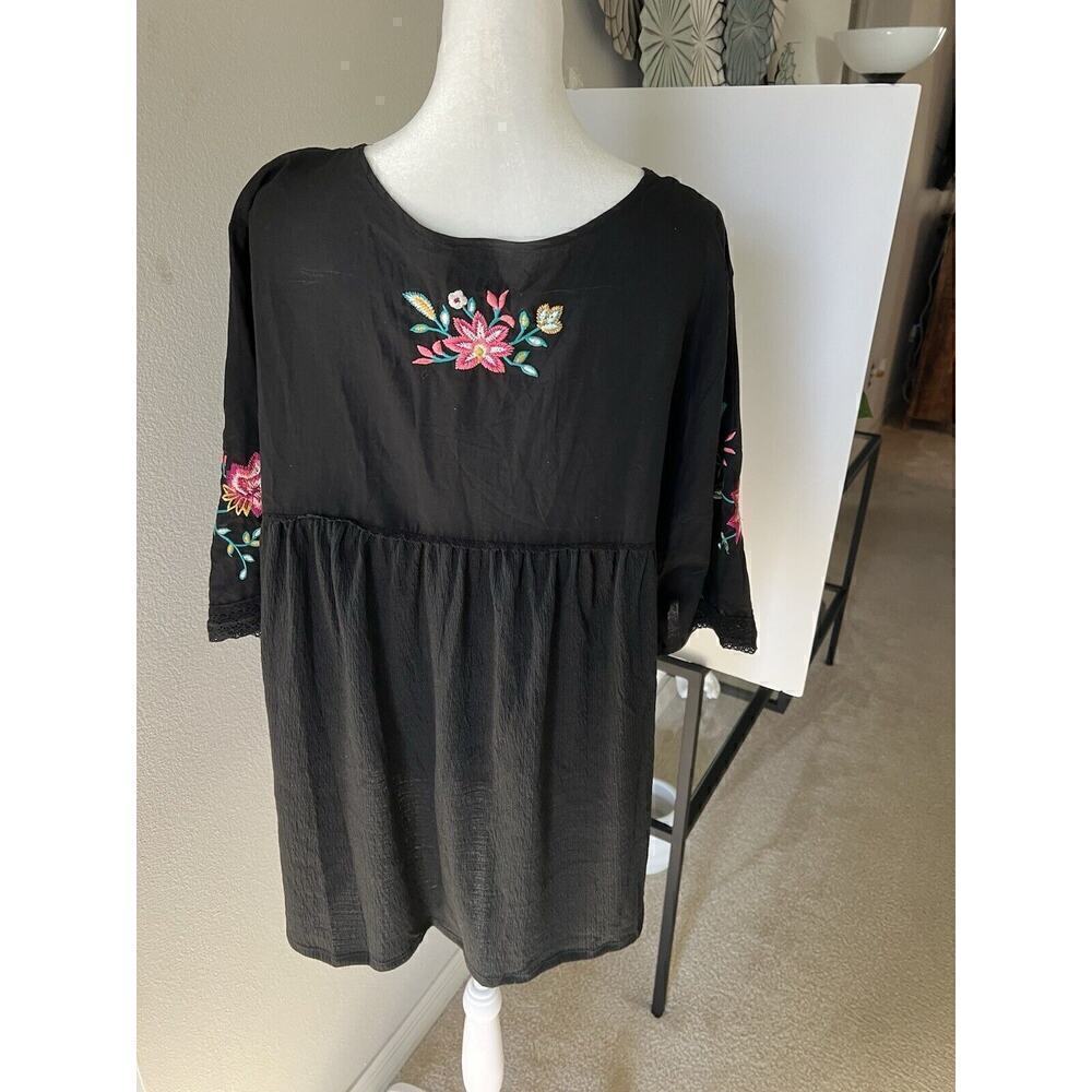 Women’s Black Comfortable 3/4 Sleeve Embroidered Neck And Sleeve Size XXL (20) - Picture 2 of 7